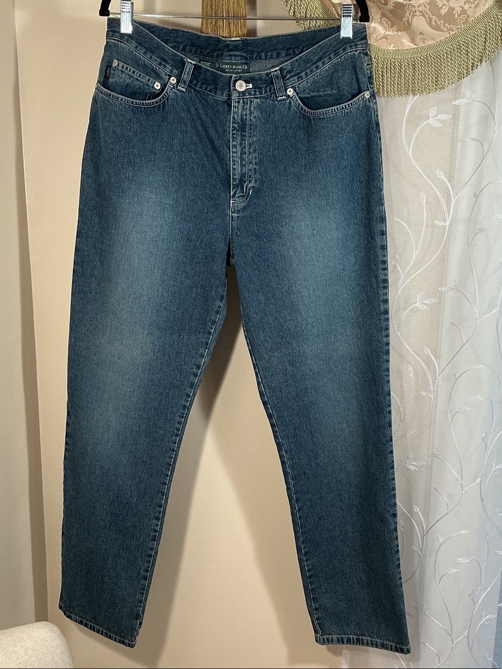 Lauren Ralph Lauren Women’s Denim Jeans Sz 14 inseam 30” Semi Barrel Leg Shape